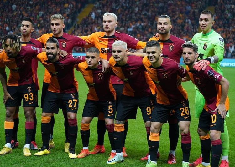 Okan Buruk 2 yıldıza aba altından sopa gösterdi: Artık siz düşünün
