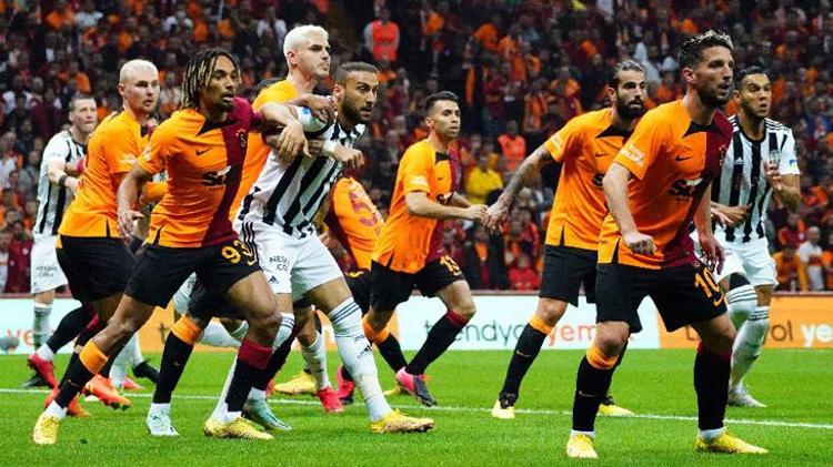 Duayen isimden Galatasaray - Beşiktaş maçı sonrası yıldız oyuncuyla ilgili sert sözler: Geçmişini mumla aratıyor