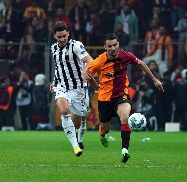 Duayen isimden Galatasaray - Beşiktaş maçı sonrası yıldız oyuncuyla ilgili sert sözler: Geçmişini mumla aratıyor
