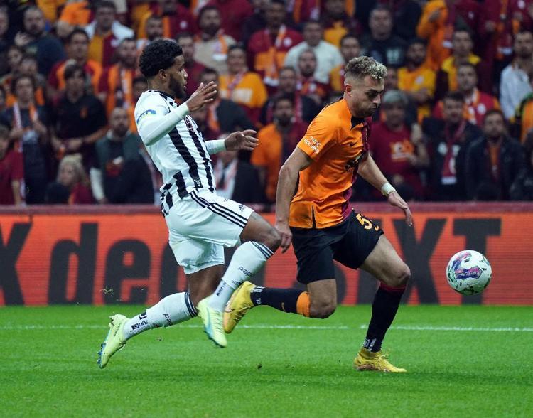 Duayen isimden Galatasaray - Beşiktaş maçı sonrası yıldız oyuncuyla ilgili sert sözler: Geçmişini mumla aratıyor