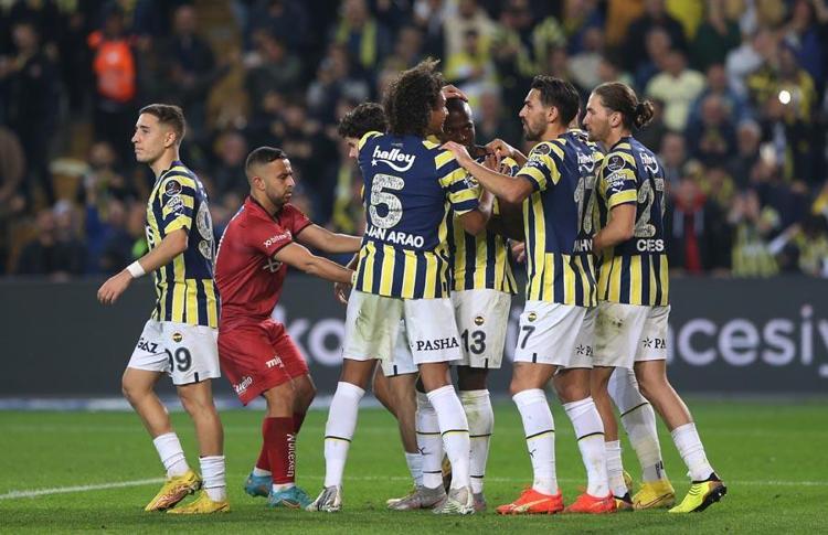 Necati Ateş Arda Turan örneği verdi Fenerbahçe taraftarları isyan etti