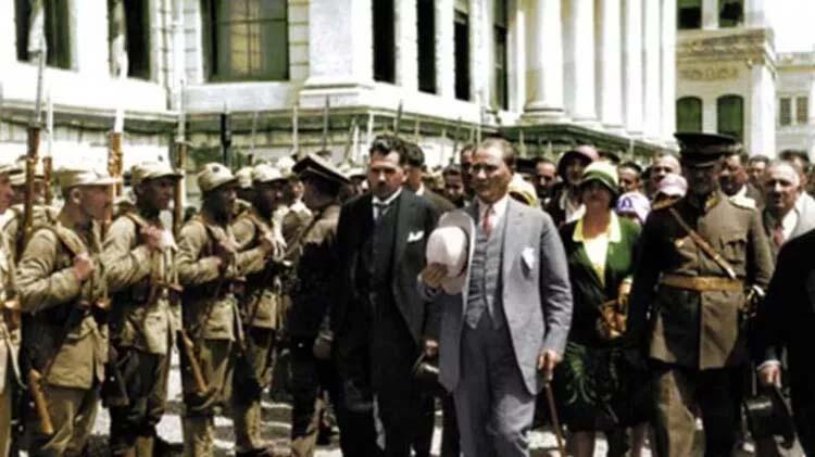 10 Kasım Atatürk fotoğrafları ve görselleri Atatürk’ün bilinmeyen fotoğrafları (10 Kasım’a özel farklı, az görülen, en güzel Atatürk fotoğrafları albümü