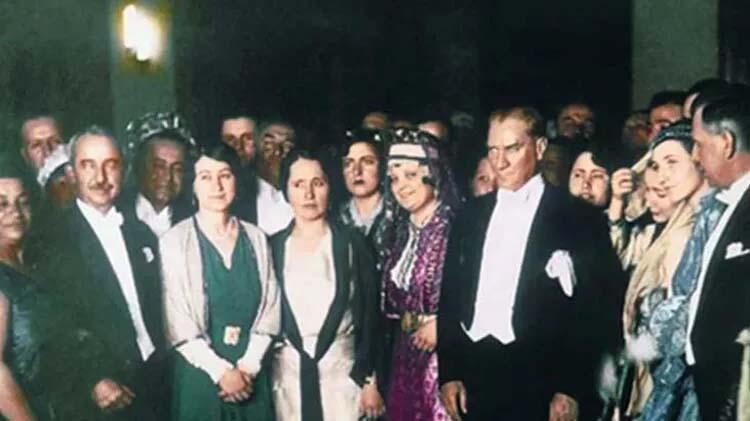 10 Kasım Atatürk fotoğrafları ve görselleri Atatürk’ün bilinmeyen fotoğrafları (10 Kasım’a özel farklı, az görülen, en güzel Atatürk fotoğrafları albümü