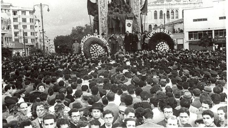 Dolmabahçe Sarayı 10 Kasım ücretli mi, ücretsiz mi 2023 Dolmabahçe Sarayı giriş ücreti ne kadar, Dolmabahçe Sarayı nerede, Dolmabahçe Sarayında müze kart geçer mi