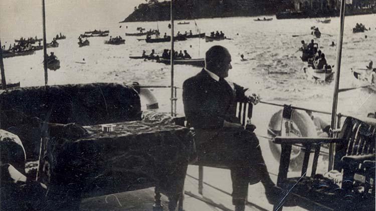 EN SEVDİĞİ ÖĞÜN AKŞAM YEMEĞİ
