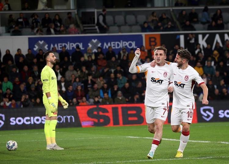 Okan Buruk Jorge Jesusun hatasını affetmedi İcardinin asisti Galatasaraylıları mest etti