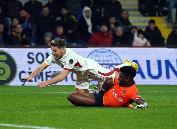 Okan Buruk Jorge Jesusun hatasını affetmedi İcardinin asisti Galatasaraylıları mest etti