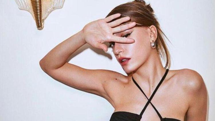Serenay Sarıkaya ve Burak Denizin sahneleri olay oldu