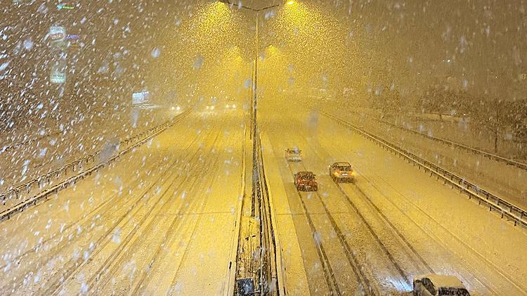 Şiddetli kar yağışı başlıyor 4 dereceye kadar düşecek, Meteoroloji son dakika duyurdu