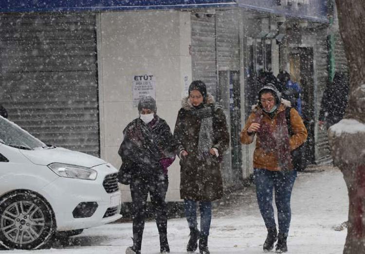Şiddetli kar yağışı başlıyor 4 dereceye kadar düşecek, Meteoroloji son dakika duyurdu