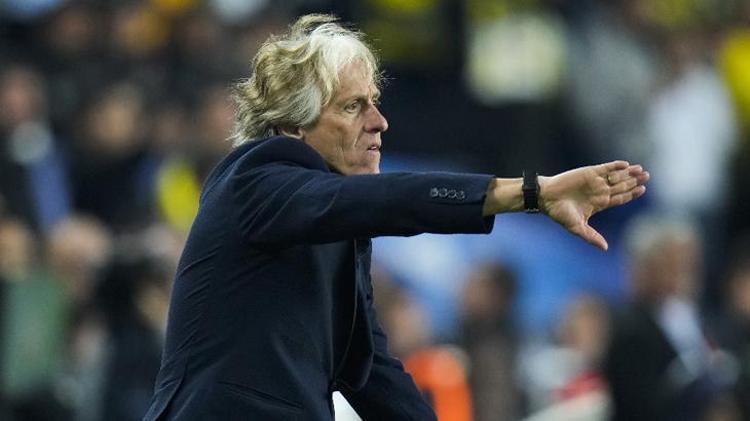 Fenerbahçenin transferde hedefi belli oldu Jorge Jesus yıldız ismin transferini istedi