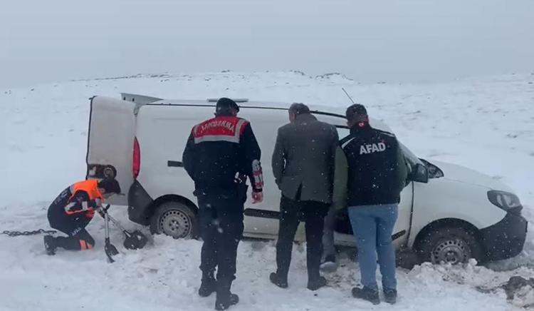 ORDU VE BAYBURTTA KAR YAĞIŞI