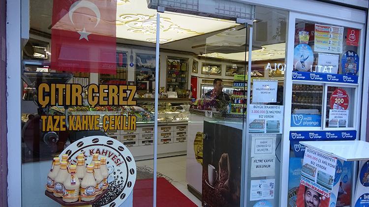 30 liralık kahve aldı, para üstüyle 1 milyon lira kazandı