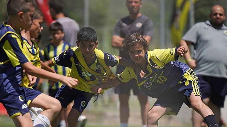Jorge Jesus Fenerbahçenin yeni Emre Belözoğlunu keşfetti Bu çocuk Arda Güleri de geçecek