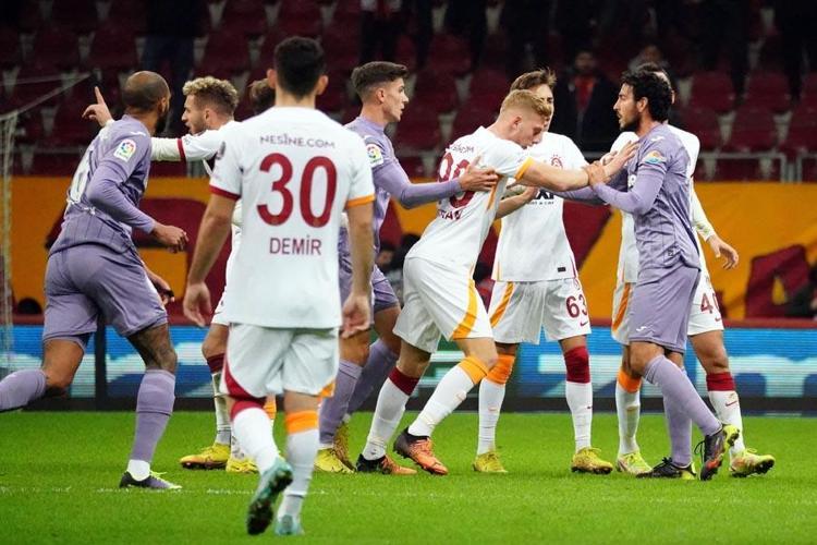 Okan Burukun 19luk prensi göz kamaştırdı Galatasaray yeni Selçuk İnanı buldu