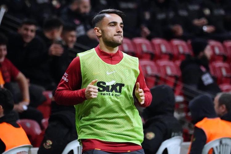 Okan Burukun 19luk prensi göz kamaştırdı Galatasaray yeni Selçuk İnanı buldu