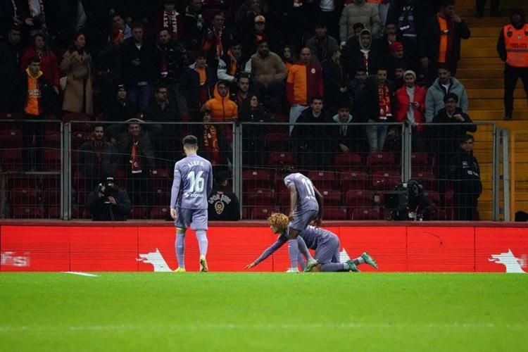 Okan Burukun 19luk prensi göz kamaştırdı Galatasaray yeni Selçuk İnanı buldu