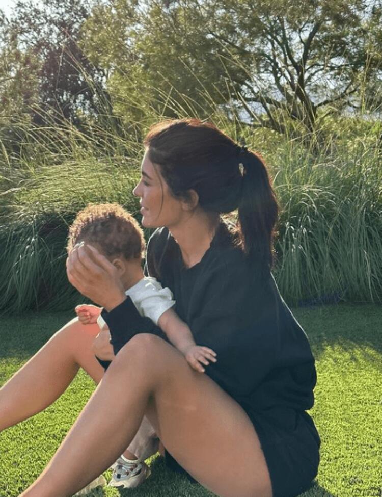 Kylie Jenner ve Travis Scott çiftine tepki yağdı