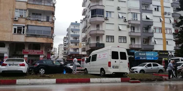 Antalyada sel felaketi Her yeri su bastı