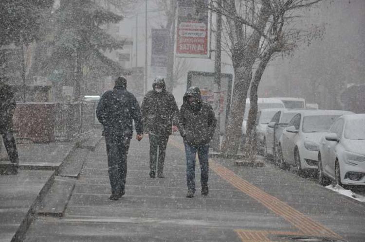 Şiddetli kar yağışı başlıyor Meteoroloji son dakika duyurdu, İstanbul dahil çok sayıda ili vuracak