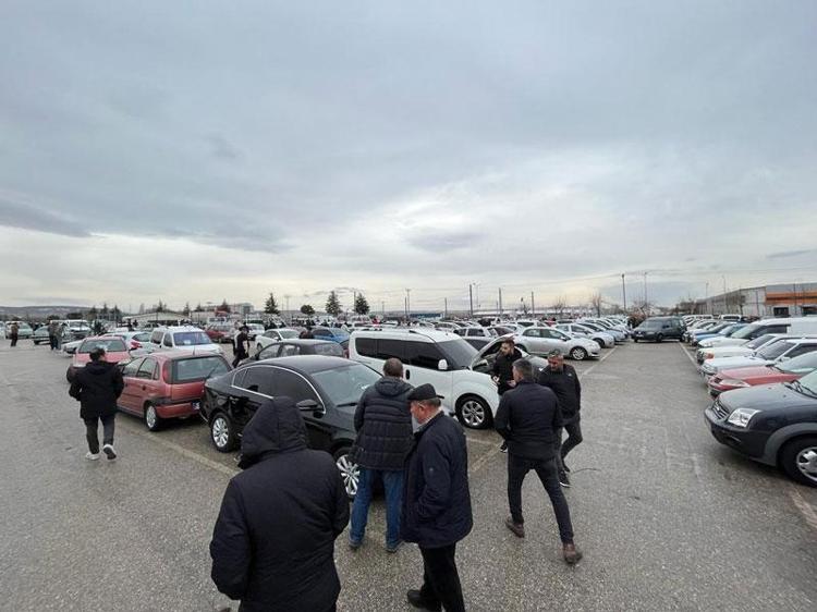 “ARAÇLARA 10 GÜNDE 20 GÜNDE BİR ZAM GELİYOR”
