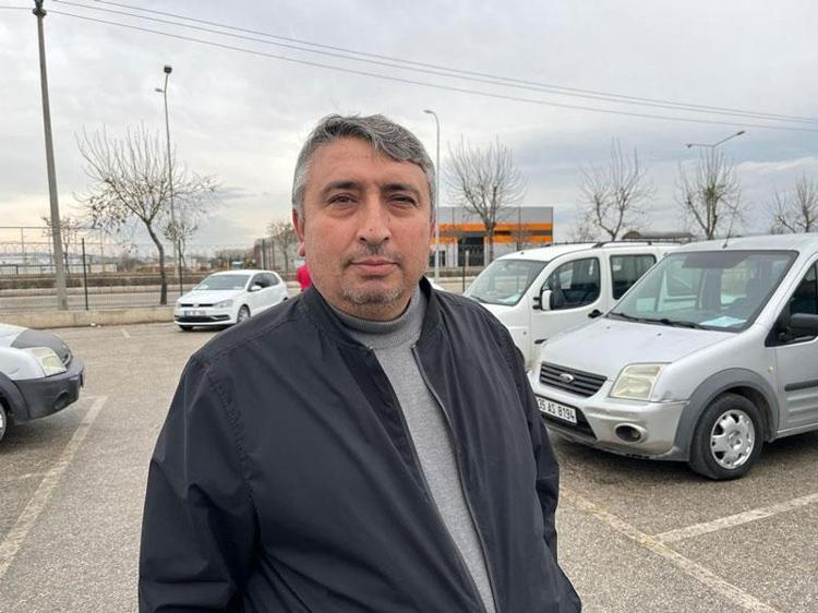 “ARABA PAZARINDA KURU KALABALIK VAR, ALICI YOK”
