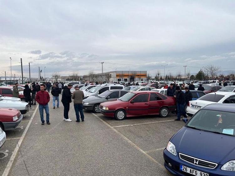 Araba fiyatlarında asgari ücret rüzgarı Katlanarak artacak deyip açıkladı