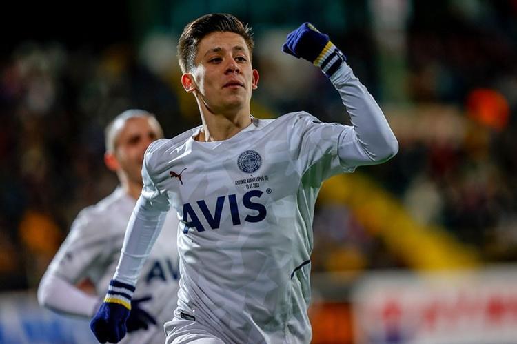 Önce Mesut Özil şimdi de Arda Güler PSG - Dortmund - Ajax dediler ama...