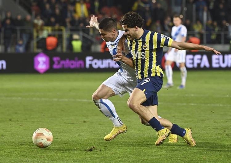 Meğer gizli gizli Kadıköye gelip Hatay maçını izlemişler Sanchonun yerine Fenerbahçenin yıldızını istediler