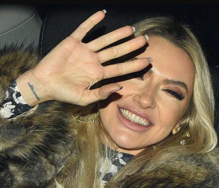 Hadise ve Mertens çifti buluştu Kulüpte sabaha kadar eğlendiler