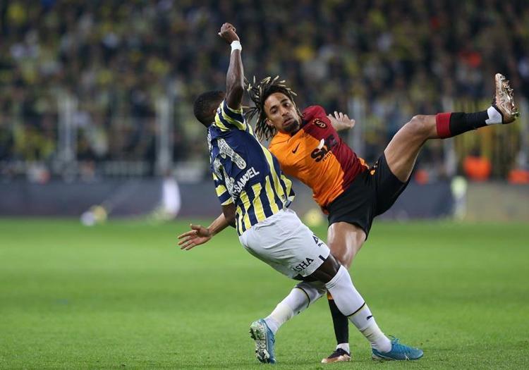 Fenerbahçede Son Dakika Jorge Jesus derbinin faturasını kesti 4 yıldız kadro dışı...