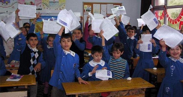 Karne hediyesi fikirleri-önerileri 2023 İlkokul 1.2.3.4.5. sınıf, ortaokul ve lise öğrencilere karne hediyesi ne alınır, öğrencilere ne hediye alınır