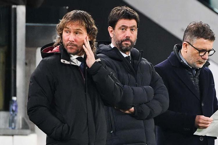 Serie A devi Juventusa büyük şok 15 puan silme cezası geldi 8 sıra gerilediler