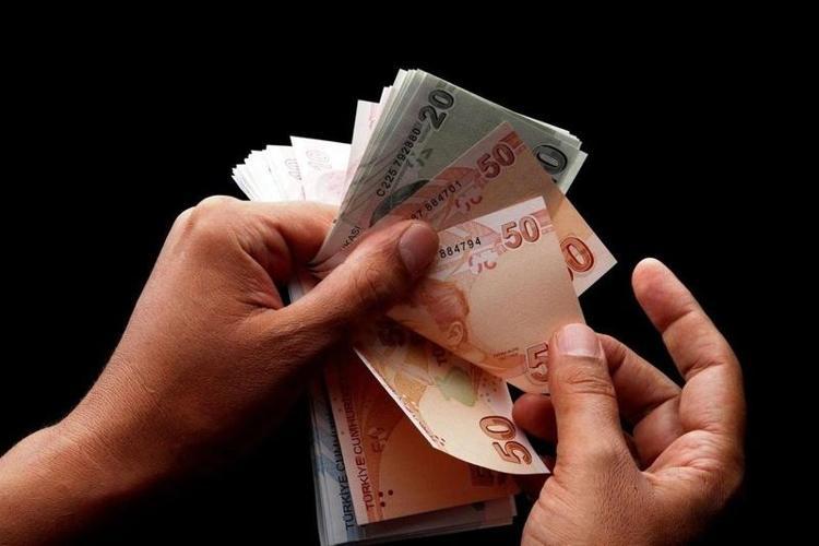 Kazancım yok diyen ev hanımlarına müjde Emekli olmak için çalışma şartı yok, 5500 TL maaş bağlanıyor