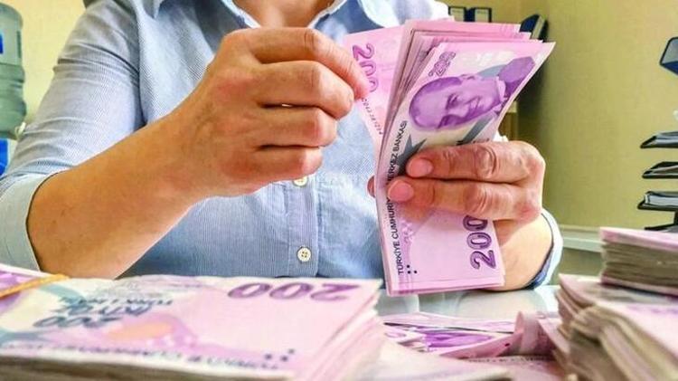 Kazancım yok diyen ev hanımlarına müjde Emekli olmak için çalışma şartı yok, 5500 TL maaş bağlanıyor