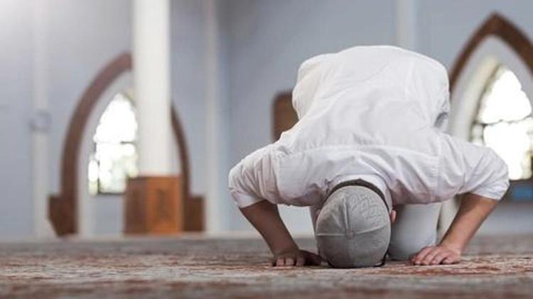 REGAİB KANDİLİ NAMAZI NE ZAMAN KILINIR