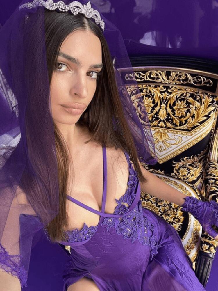 Emily Ratajkowski isyan etti: Ne zaman biriyle flört etsem herkes öğreniyor