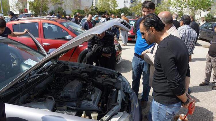 Araba fiyatlarıyla ilgili son dakika gelişmesi Sıfır ve ikinci el arabalar uçuşa geçti, zam oranı açıklandı