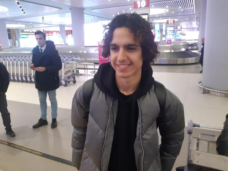 Samet Akaydın, Oosterwolde ve Emre Demirden sonra 4.transfer Ali Koç görüşmelere başladı