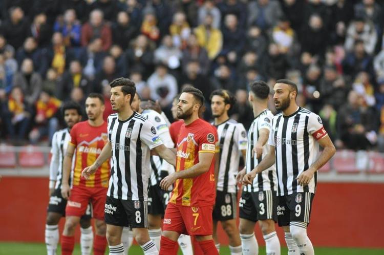 Beşiktaş Fabio Borini ve Hakim Ziyechin peşine düştü