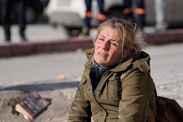 Deprem felaketinin boyutlarını uydu fotoğrafları gözler önüne serdi
