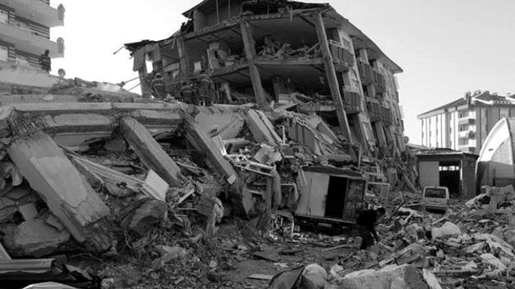 ERZİNCAN DEPREMİNDEDE KAÇ KİŞİ ÖLDÜ