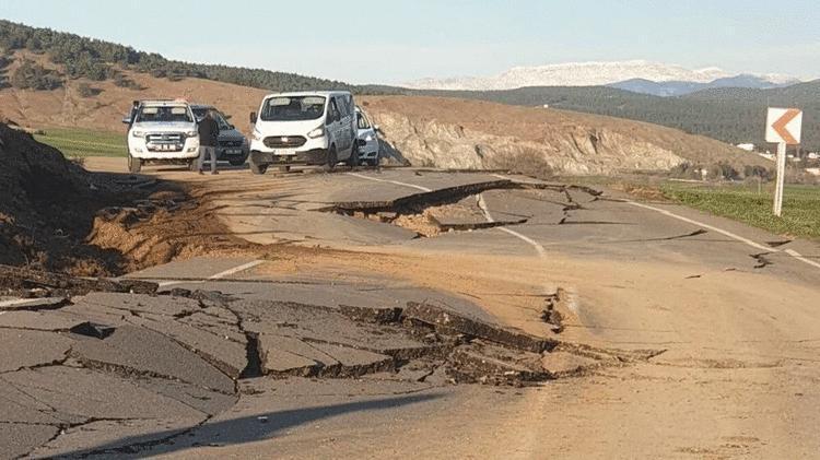 Fay kırığı görüntülendi Kilometrelerce uzunlukta, felaketin büyüklüğü ortaya çıktı