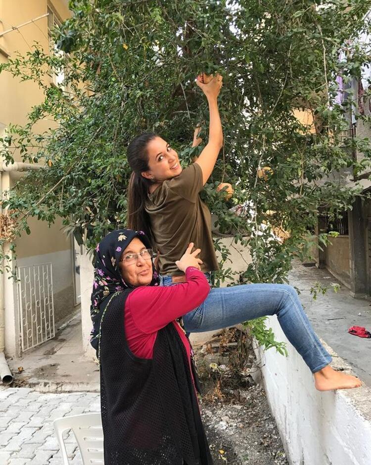 Karsu acısını canlı yayında anlattı Ne olur bizi unutma