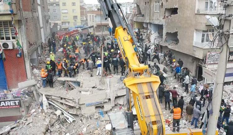 HATAY DÖRTYOL DEVLET HASTANESİNDE SİSMİK İZOLATÖR YIKICI ETKİYİ ÖNLEDİ