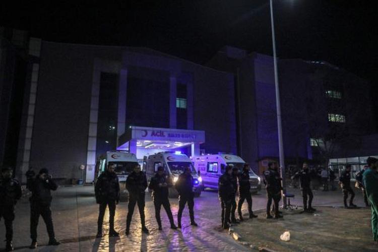 Hatayda 3 dakika arayla iki deprem Bölgeden ilk görüntüler