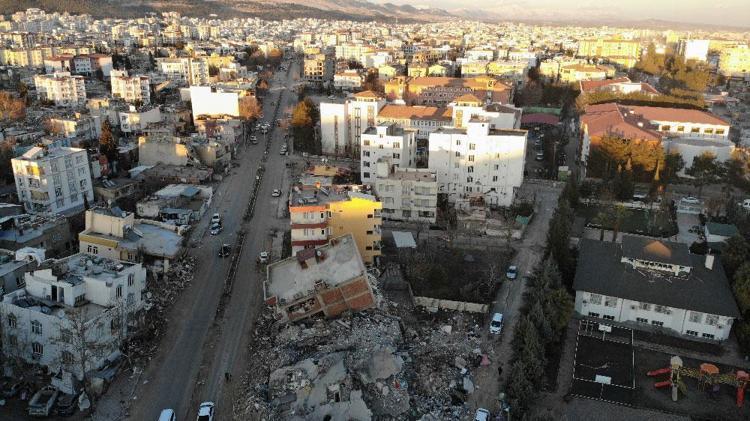 Bingöl depremi bekleniyor mu Doğu Anadolu Fay Hattında yer alan Bingölde deprem oldu mu, kaç şiddetinde ve büyüklüğünde