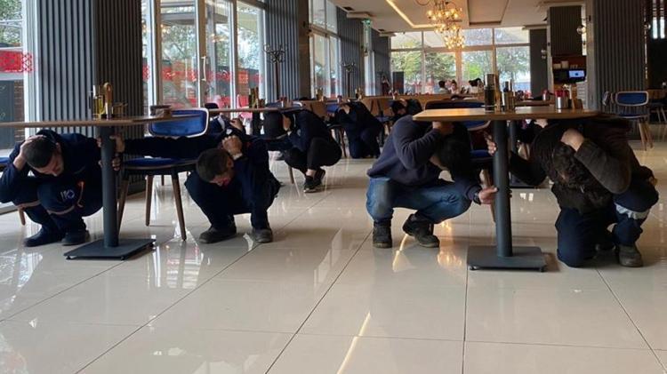 Hayatta kalmanın kuralları: Giriş kattakiler kaçın, üst kattakiler bekleyin