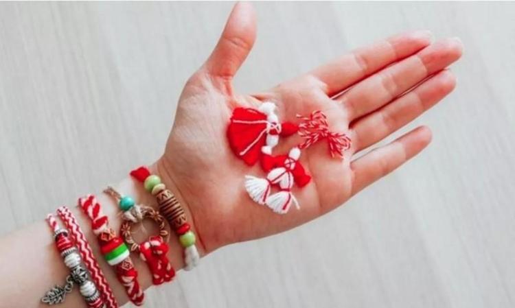 Marteniçka bileklik ne zaman takılır Marteniçka bilekliğinin anlamı nedir, Marteniçka ile kaç dilek dilenir