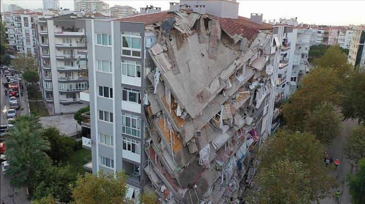 İzmirde 7.2lik deprem bekleniyor mu İzmir ve Antalya-Muğla sahil şeridi neden tehlikeli